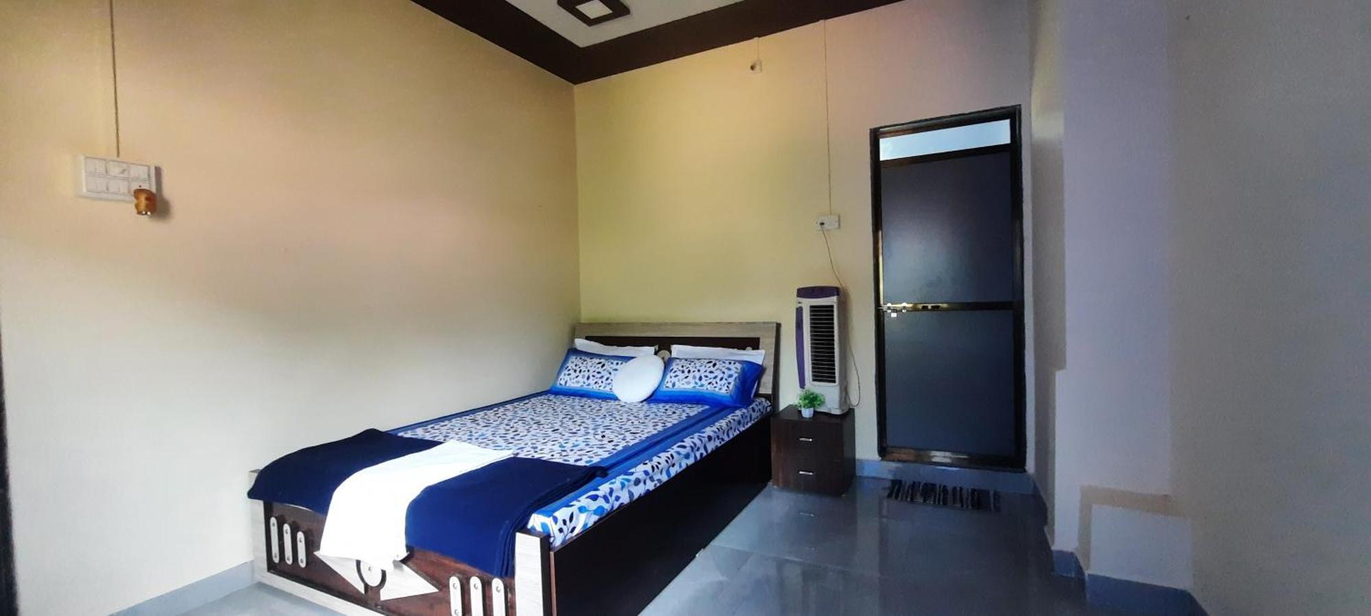 Costel Hostel มัลวาน ภายนอก รูปภาพ